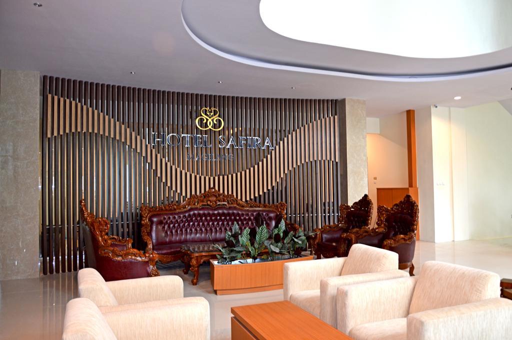 Hotel Safira Magelang Extérieur photo
